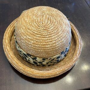 Women’s hat with animal print band. Very nice condition.